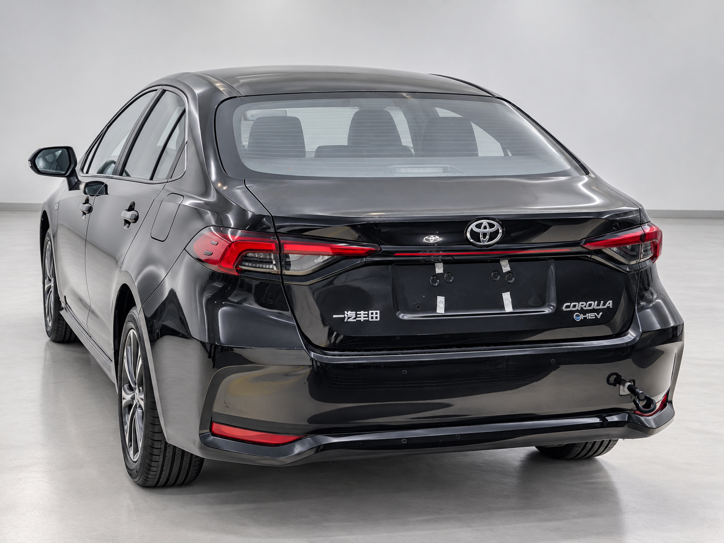 2026 Toyota Corolla Hybrid 1.8L CVT – Black - Image 3